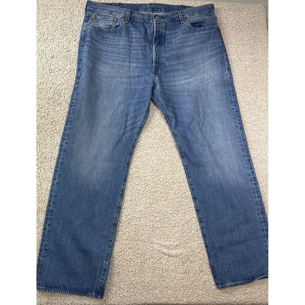 Levi's 501 Men's Jeans 42x32 Button Fly Straight Fit Blue Denim Classic Med Wash